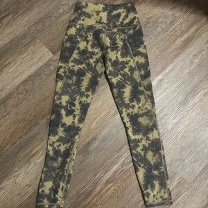 Varley Olive & Black Tie-Dye Leggings